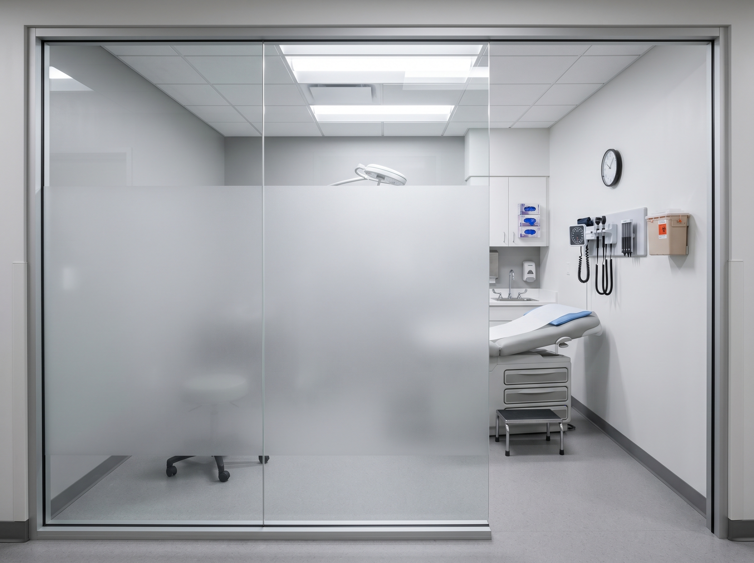 frosted-privacy-film-medical-exam-room